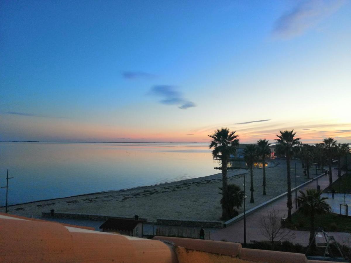 Le Sud Sur Plage Мезе Экстерьер фото